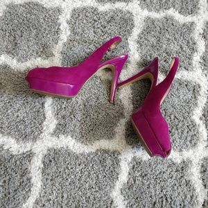 Guess Fushia Heels size 7.5